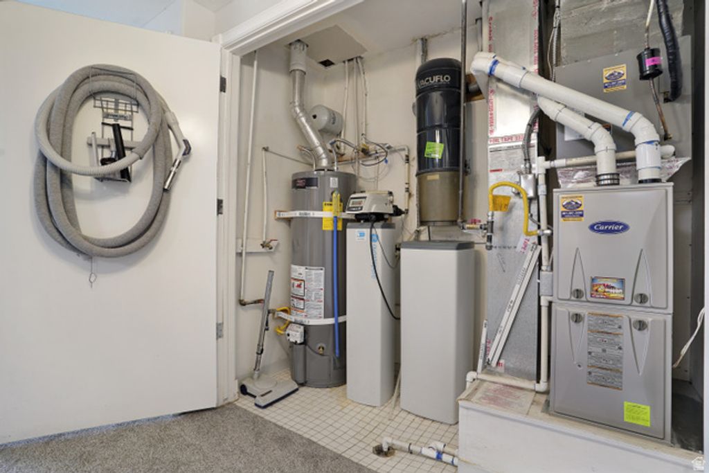 Image 18 of property listing at 2480 W 450 S #4, Springville, UT 84663