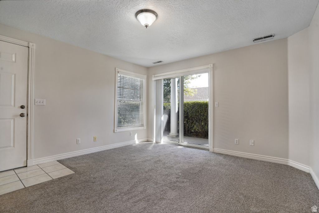 Image 5 of property listing at 2480 W 450 S #4, Springville, UT 84663