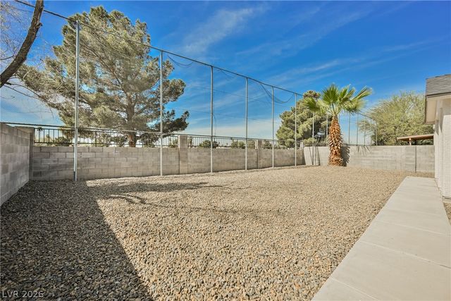 5539 Ballinger Drive, Las Vegas, NV 89142