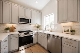 5539 Ballinger Drive, Las Vegas, NV 89142