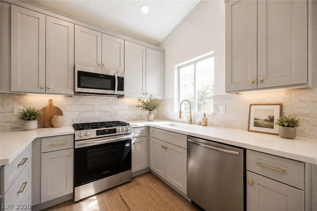 5539 Ballinger Drive, Las Vegas, NV 89142