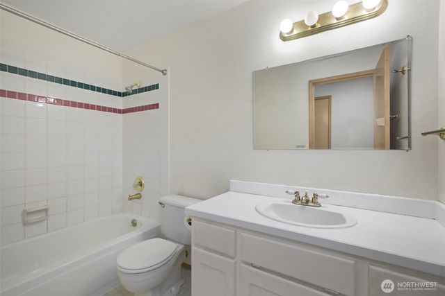 7030 67th Place NE, Marysville, WA 98270
