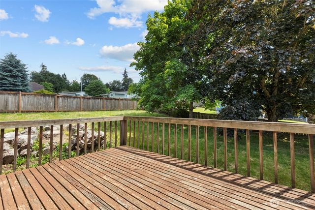 7030 67th Place NE, Marysville, WA 98270