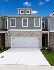 1709 Hillview Lane, Lithonia, GA 30058