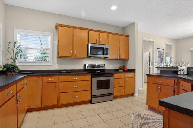 50 Heritage Lakes Dr, Bluffton, SC 29910