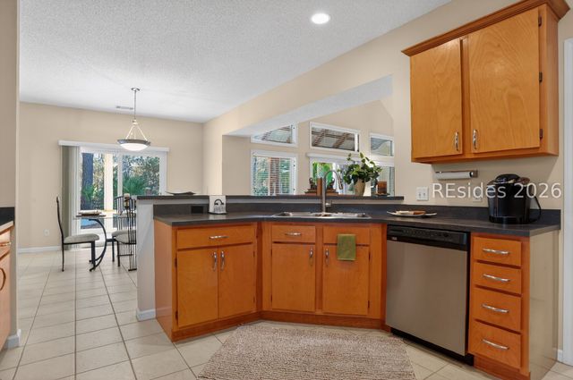 50 Heritage Lakes Dr, Bluffton, SC 29910