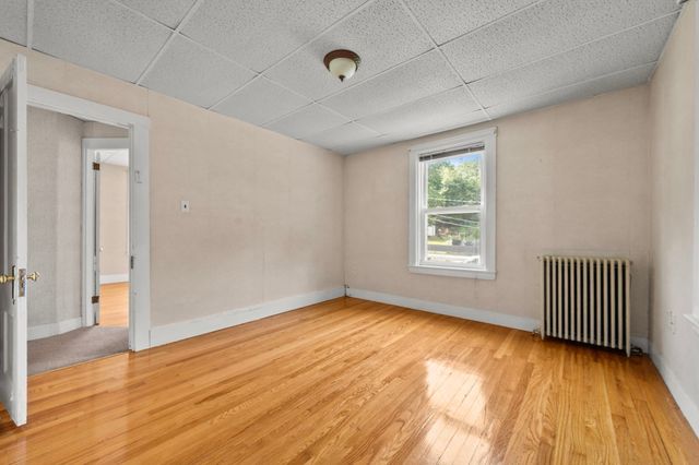 76 Harrison Ave, Woburn, MA 01801