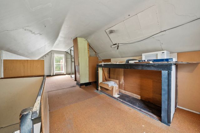 76 Harrison Ave, Woburn, MA 01801