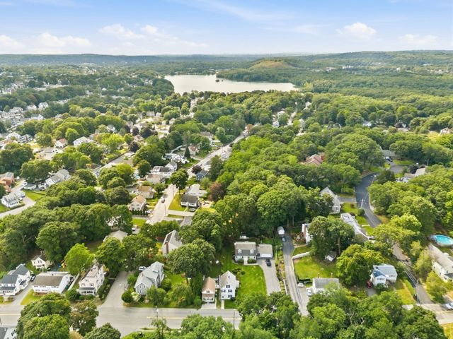 76 Harrison Ave, Woburn, MA 01801