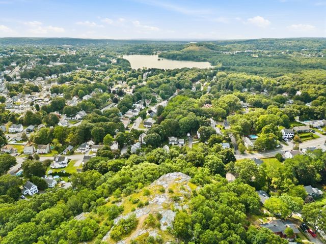 76 Harrison Ave, Woburn, MA 01801