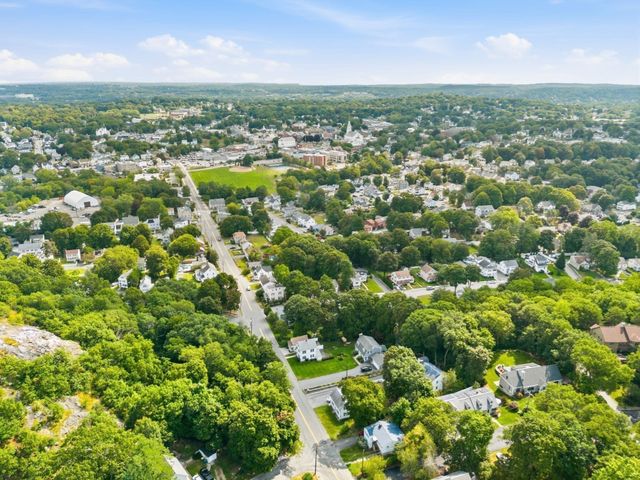 76 Harrison Ave, Woburn, MA 01801