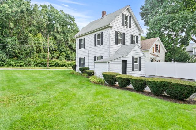 76 Harrison Ave, Woburn, MA 01801