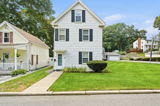 76 Harrison Ave, Woburn, MA 01801