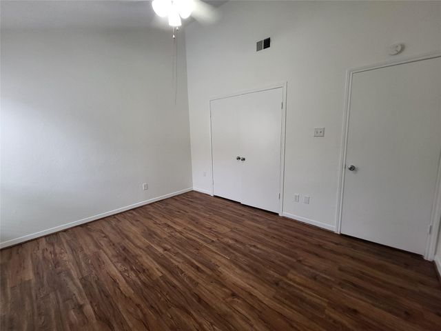13839 Walnut Hollow Lane, Houston, TX 77082