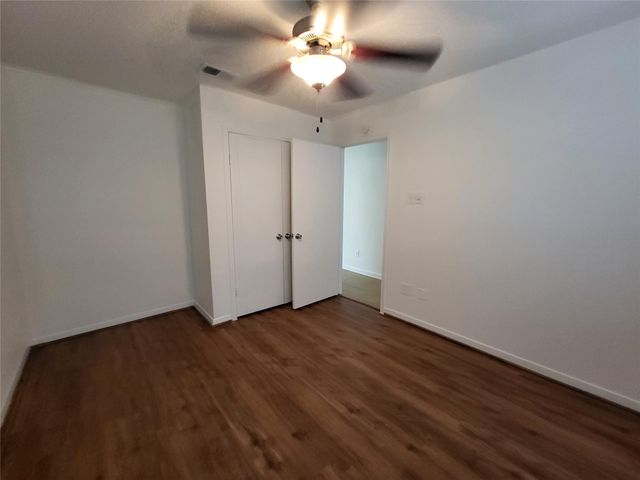 13839 Walnut Hollow Lane, Houston, TX 77082