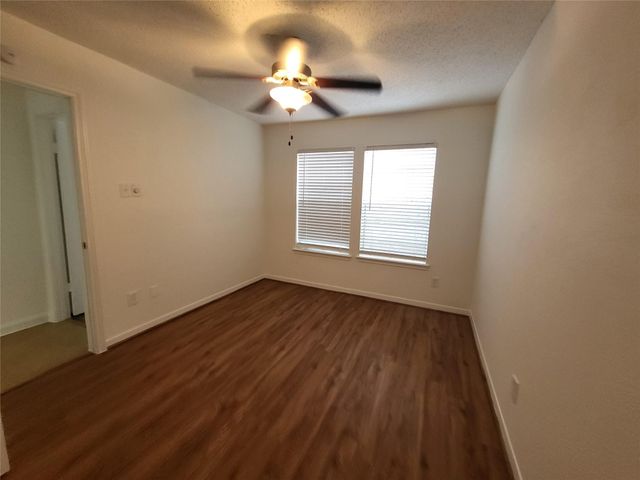 13839 Walnut Hollow Lane, Houston, TX 77082