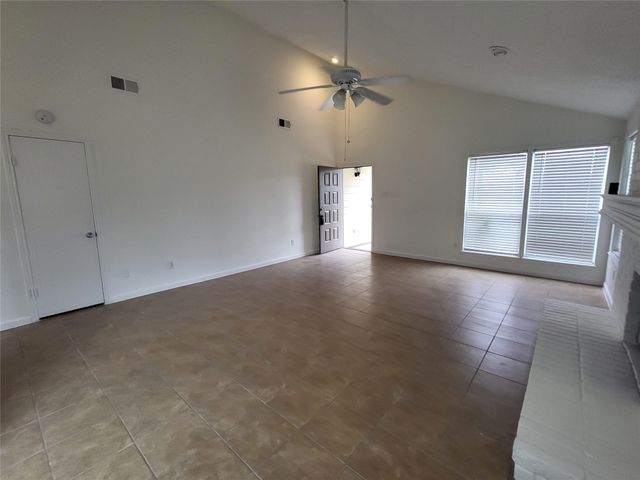 13839 Walnut Hollow Lane, Houston, TX 77082