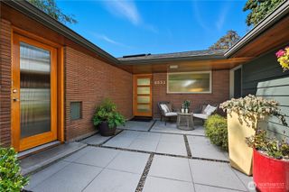 8533 Burke Avenue N, Seattle, WA 98103