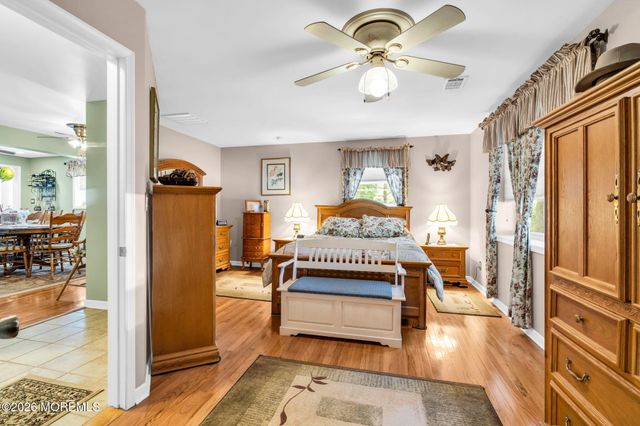 89 Harmony Avenue, Middletown, NJ 07748