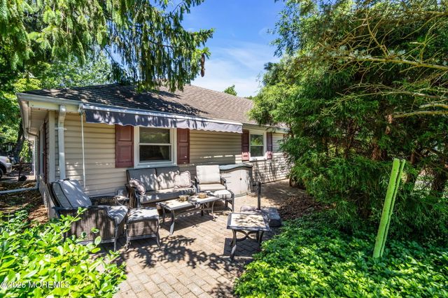 89 Harmony Avenue, Middletown, NJ 07748