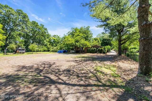 89 Harmony Avenue, Middletown, NJ 07748