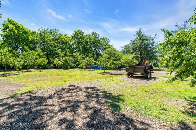89 Harmony Avenue, Middletown, NJ 07748
