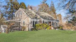 34 Maushop Avenue, Barnstable, MA 02630