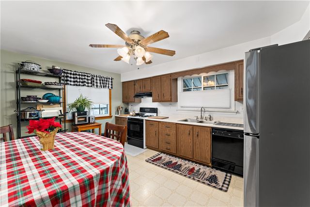 204 Orchard Ave, Canonsburg, PA 15317