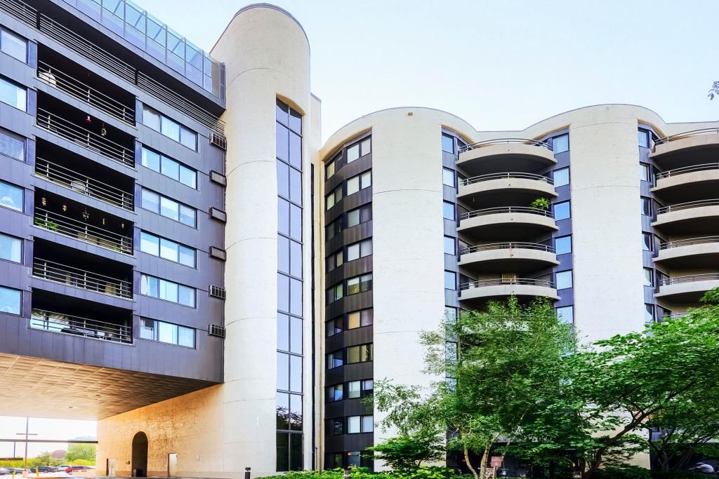 3145 Dean Court 505, Minneapolis, MN 55416 — photo 3