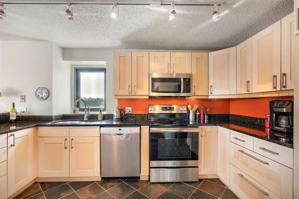 3145 Dean Court 505, Minneapolis, MN 55416 — photo 4