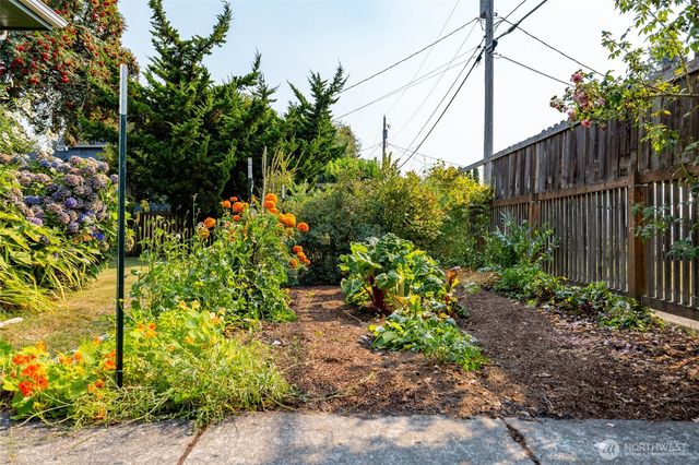 1302 Virginia Street, Mount Vernon, WA 98273