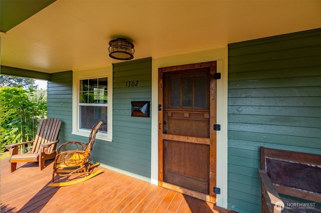 1302 Virginia Street, Mount Vernon, WA 98273