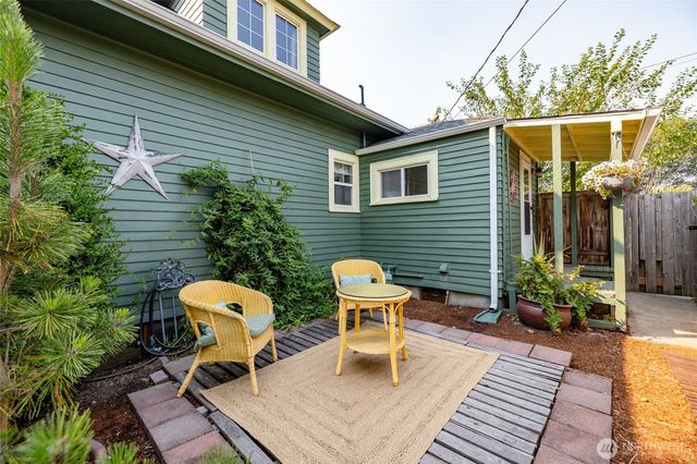 1302 Virginia Street, Mount Vernon, WA 98273