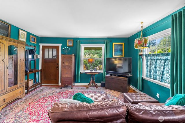 1302 Virginia Street, Mount Vernon, WA 98273