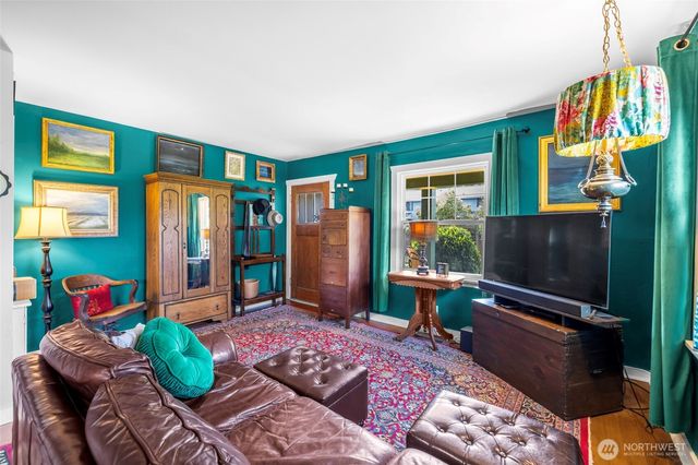 1302 Virginia Street, Mount Vernon, WA 98273