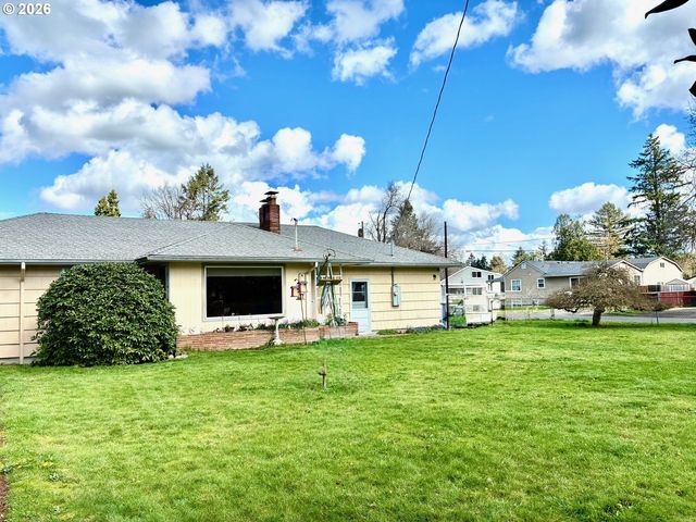 14031 Se RHONE St, Portland, OR 97236