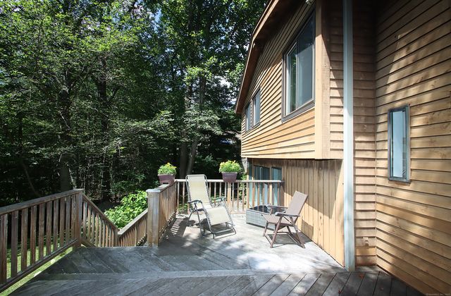 61 Chevas Road, Avon, CT 06001