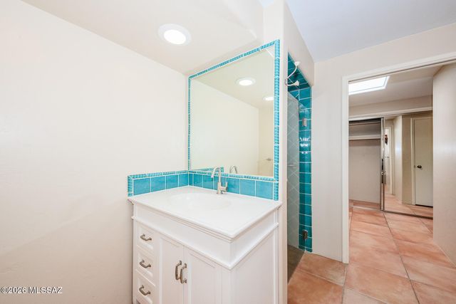 6211 N Calle Minera, Tucson, AZ 85718