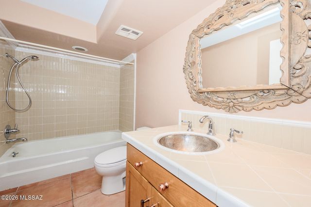 6211 N Calle Minera, Tucson, AZ 85718