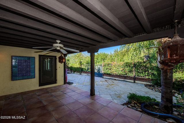 6211 N Calle Minera, Tucson, AZ 85718