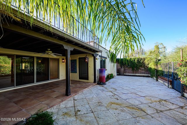 6211 N Calle Minera, Tucson, AZ 85718