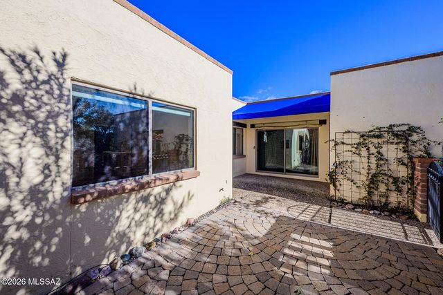 6211 N Calle Minera, Tucson, AZ 85718