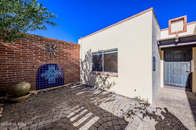 6211 N Calle Minera, Tucson, AZ 85718