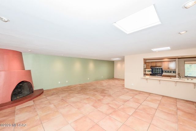 6211 N Calle Minera, Tucson, AZ 85718