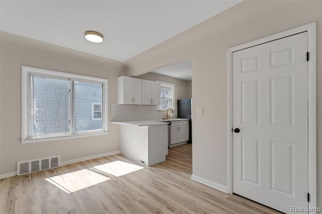 917 N Perry Street, Pontiac, MI 48340