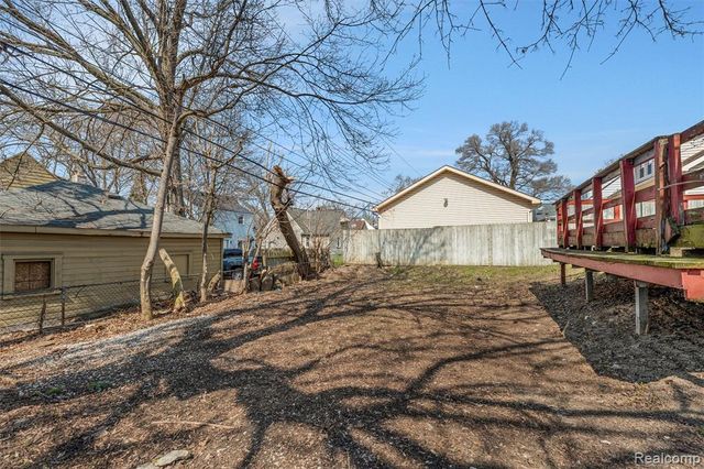 917 N Perry Street, Pontiac, MI 48340