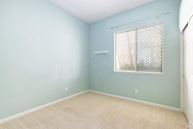 1960 Barndance Ln, Santa Rosa, CA 95407