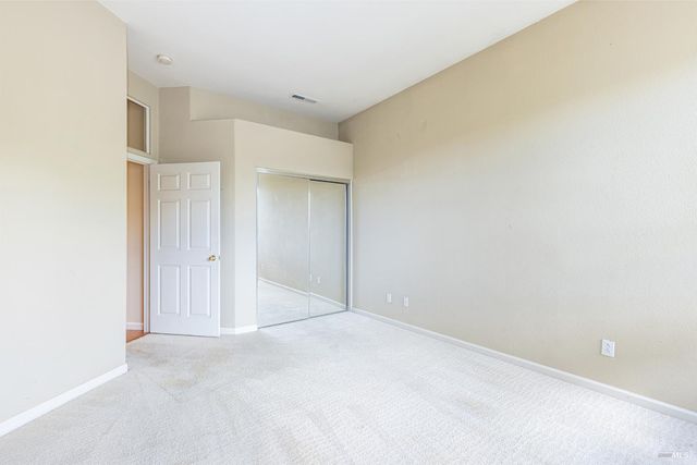 1960 Barndance Ln, Santa Rosa, CA 95407