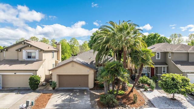 1960 Barndance Ln, Santa Rosa, CA 95407