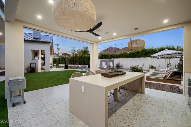 6114 E Calle Del Norte --, Scottsdale, AZ 85251